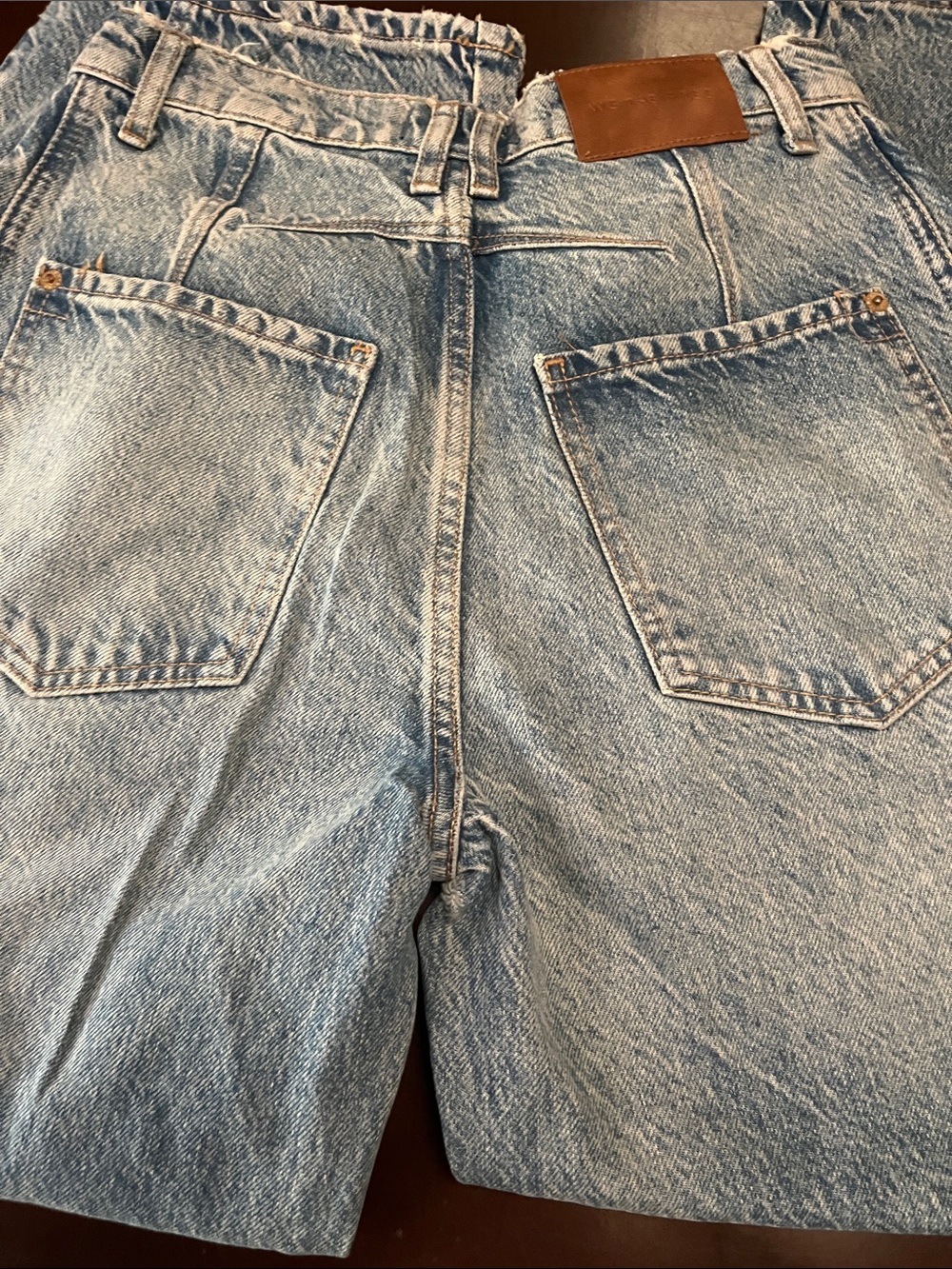 We The Free Light Blue good luck barrel jeans. With distressing  NWOT - Picture 9 of 12